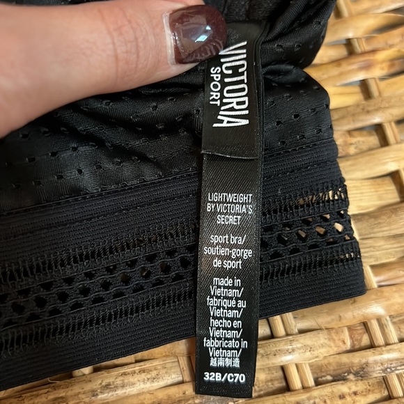 Victoria’s Secret Sports Bra‎ (32B) - Picture 4 of 4